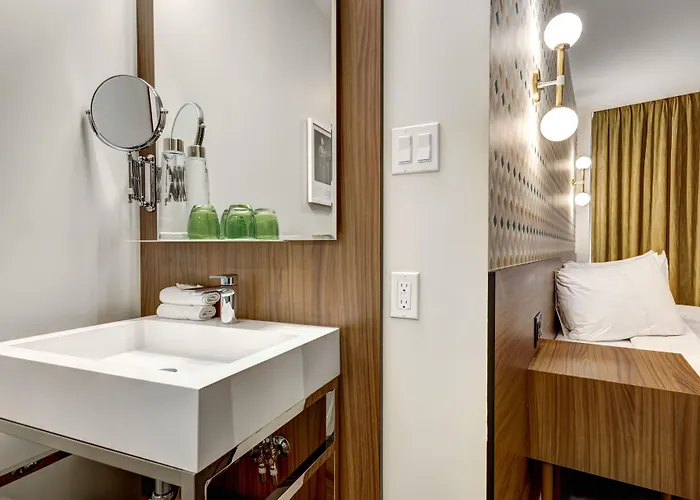Hotel Uville Montreal